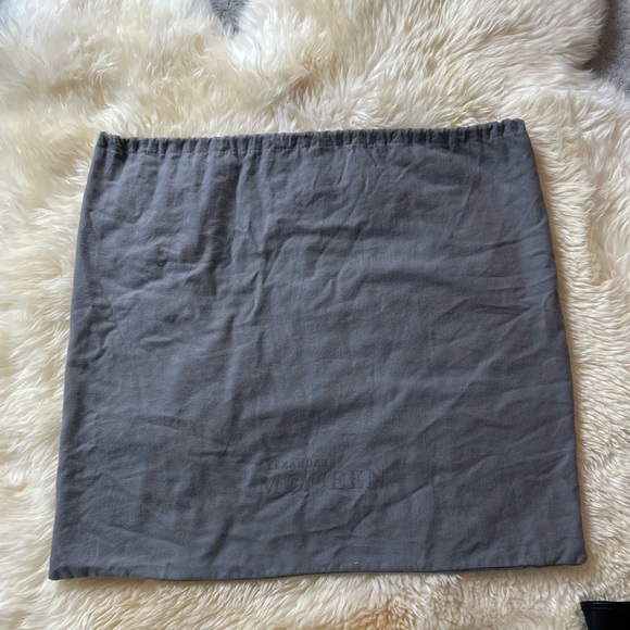 Alexander McQueen Men’s Black Medium Tote Bag - Picture 16 of 16